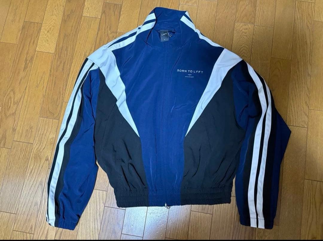 LYFT ナイロンジャケット ネイビー