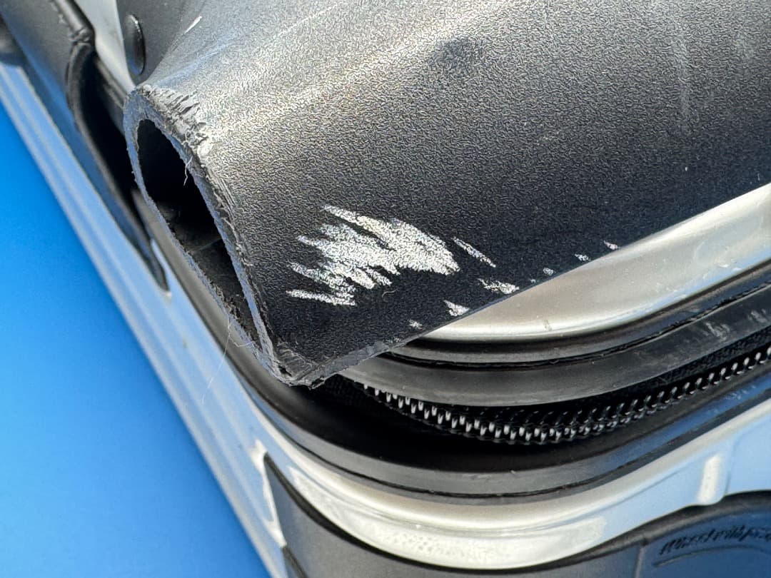 【機内持込可】RIMOWA 2輪 SALSA ビジネストローリー 23L リモワ