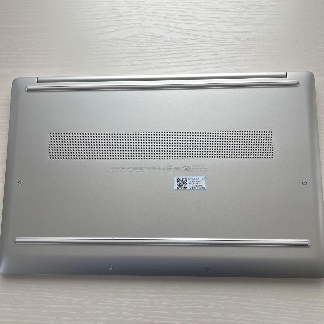 超美品(充電器付) / HP Laptop 17s-cu2xxx / ノートPC