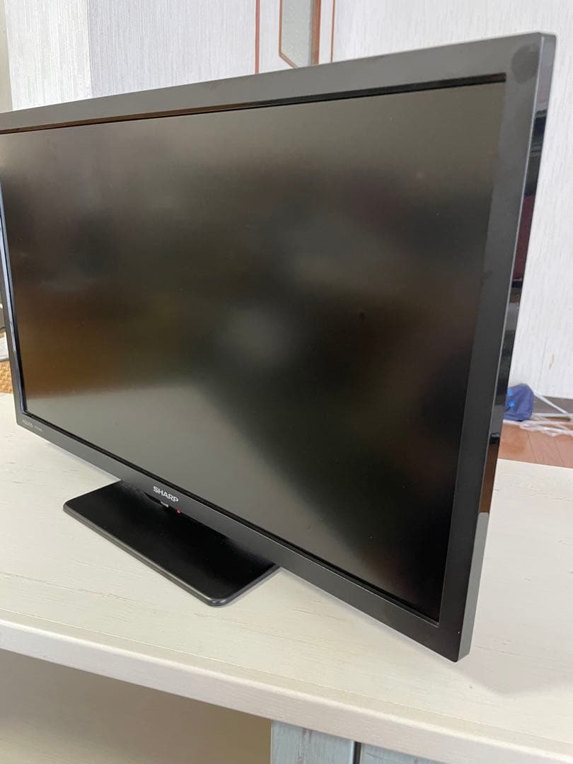 シャープ　22V型液晶テレビ　AQUOS 2T-C22DE