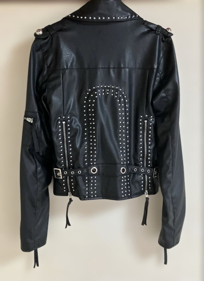 ［新品未使用タグ付き］激レア‼️GLAD NEWS スタッズライダースF ブラック