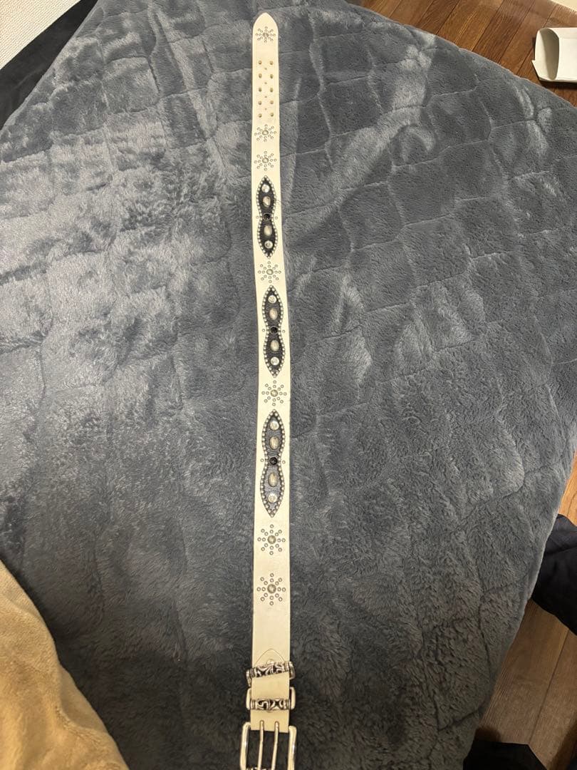 スタッズベルト ホワイトせんよう