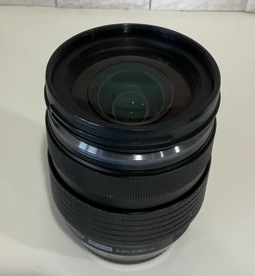 オリンパス M.ZUIKO DIGITAL 12-40mm f/2.8 PRO