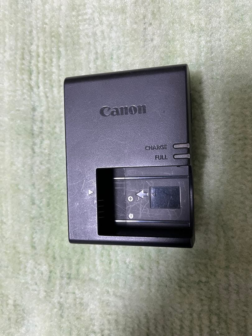 T*.様 【最終値下げ!!】EOS kiss x9i 美品 標準レンズキット