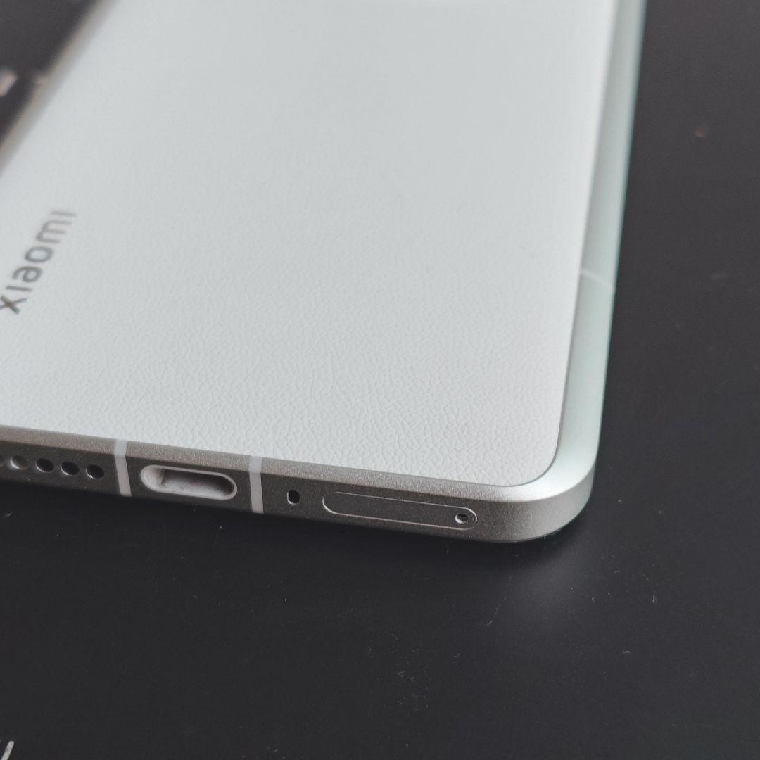 Xiaomi 14 Ultra simフリー　16GB 512GB