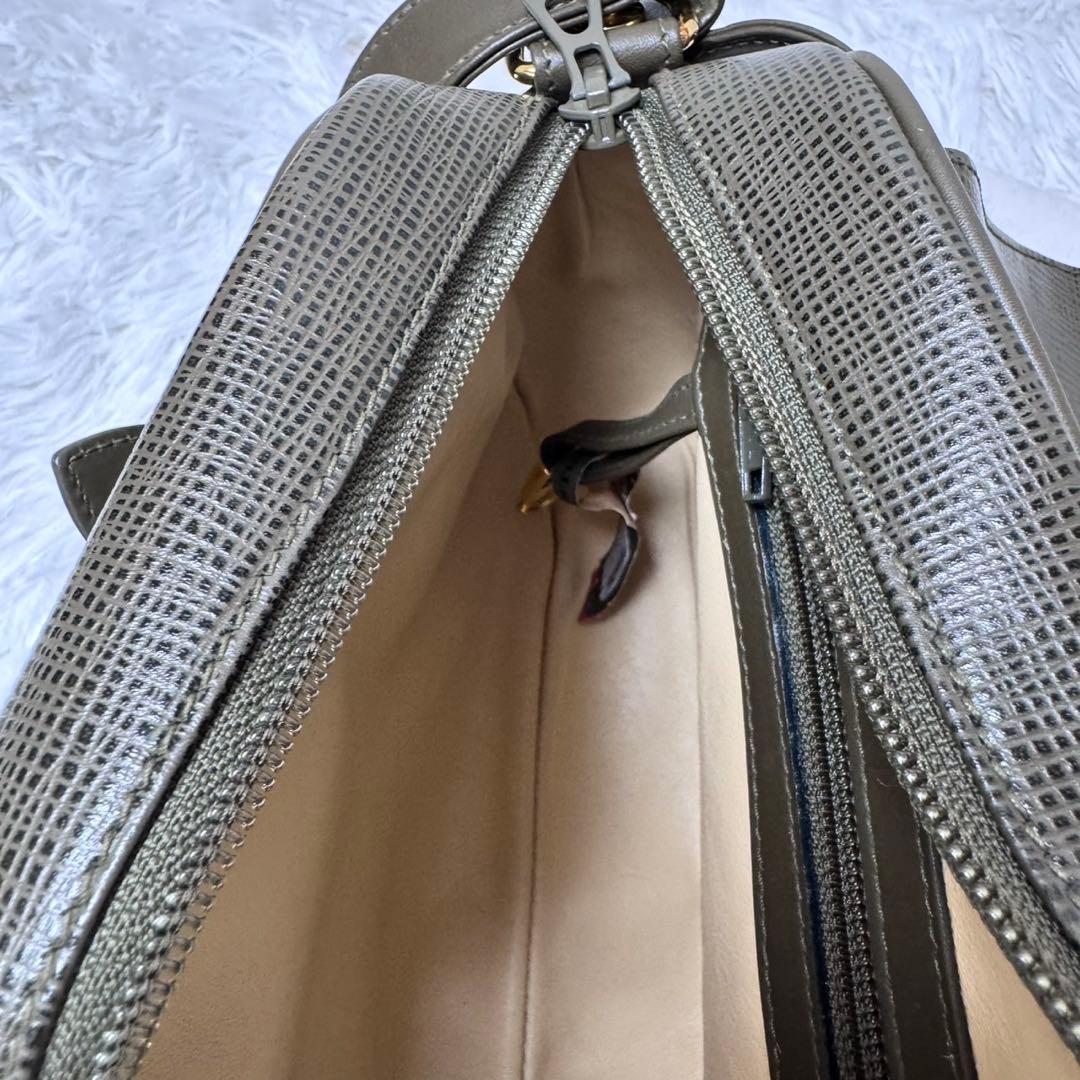 【極美品】 HUNTING WORLD レザー メッセンジャーバッグ オリーブ