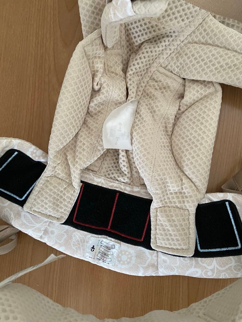 ergobaby 抱っこ紐 花柄 ベージュ