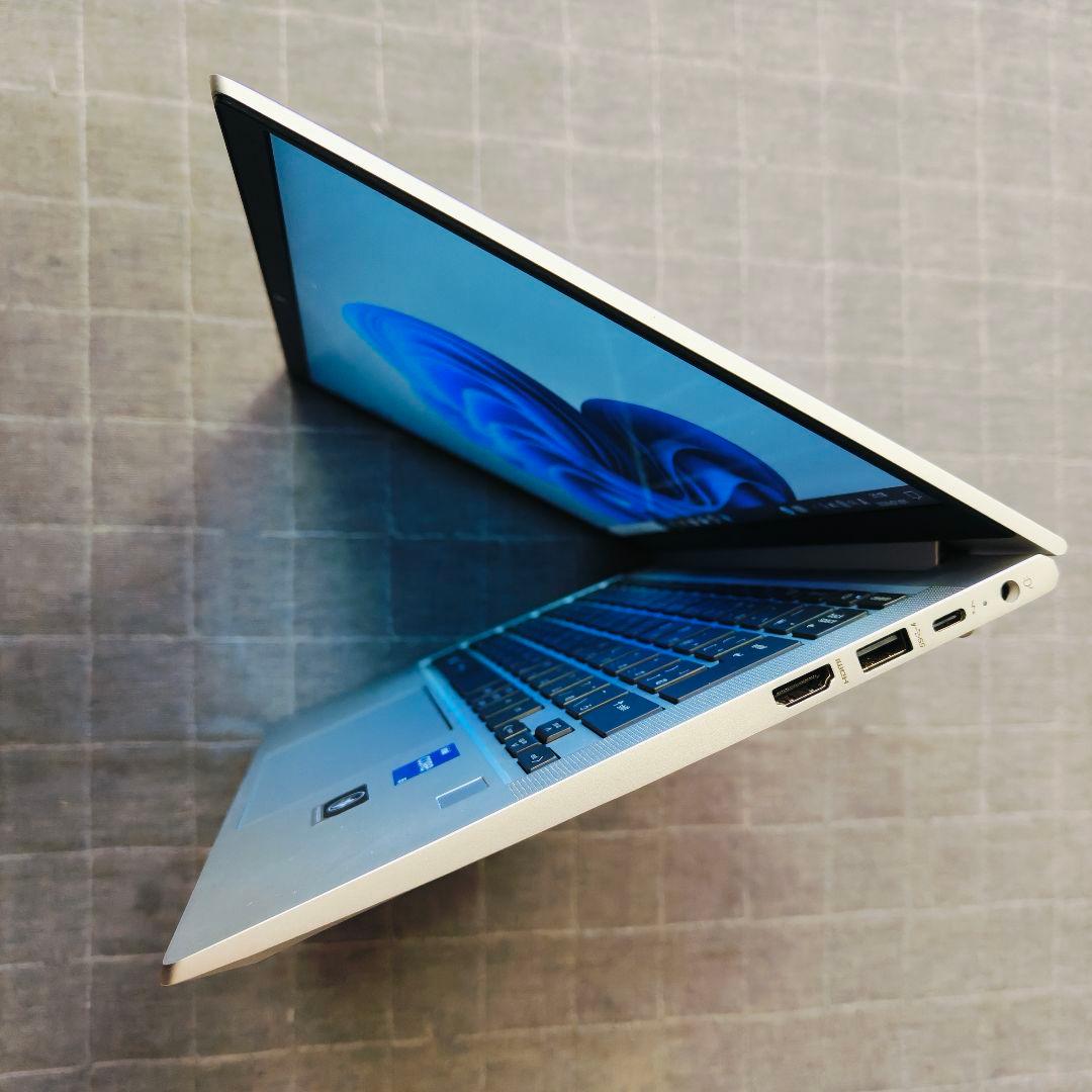 2022年10月 美品 HP 驚速12世代i5 1235u 16GB 新512G