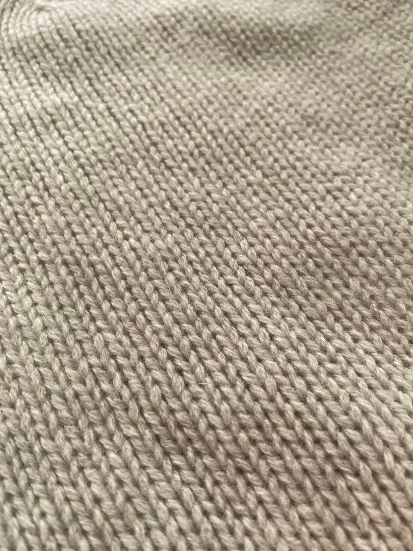 yyy　未使用　Mサイズ　ギャルリーヴィークルーネックファインウール