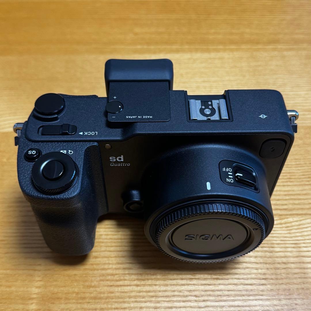 （極美品）SIGMA sd Quattro ボディ