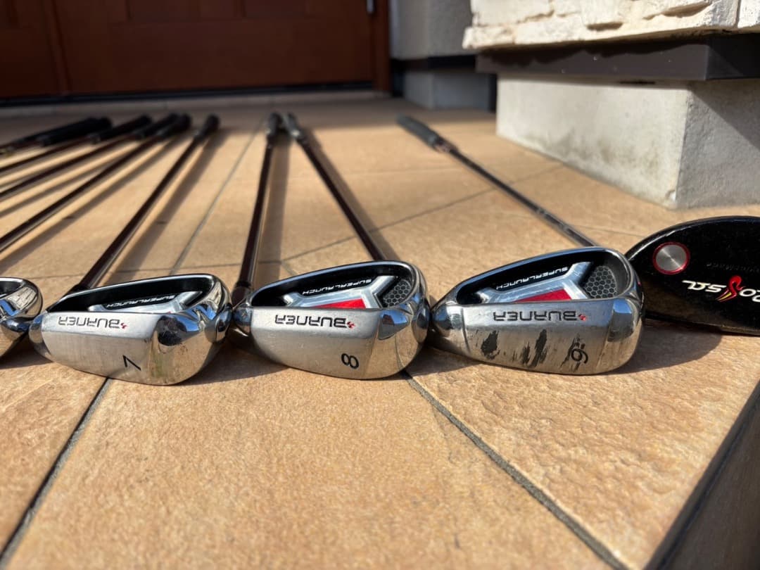 〈大幅値下げ！〉【TaylorMade】中古ゴルフクラブ　セット＋おまけ