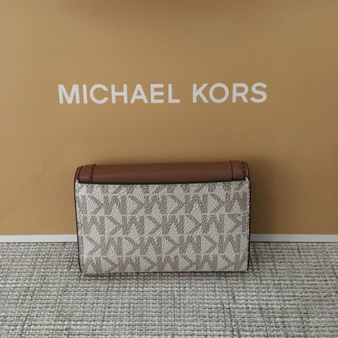 新品 マイケルコース MICHEAL KORS バニラ キーケース