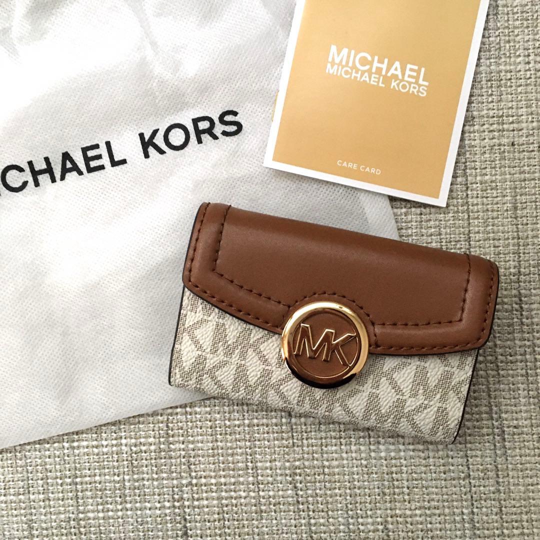 新品 マイケルコース MICHEAL KORS バニラ キーケース