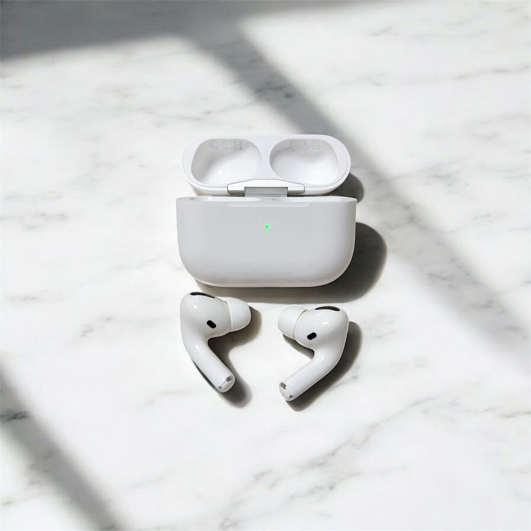 学*生様 【翌日発送】AirPodsPro本体 充電ケース Apple イヤホン