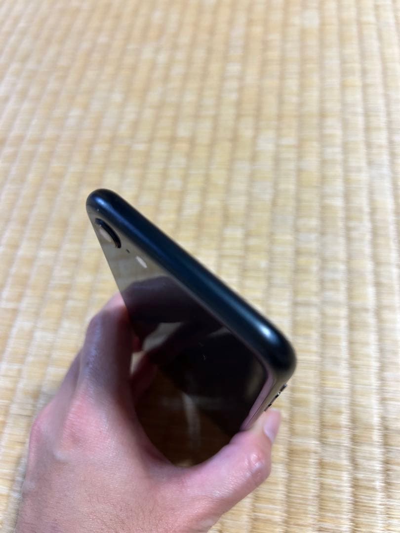 【美品・バッテリー83%】Apple iPhone SE (第2世代) ブラック