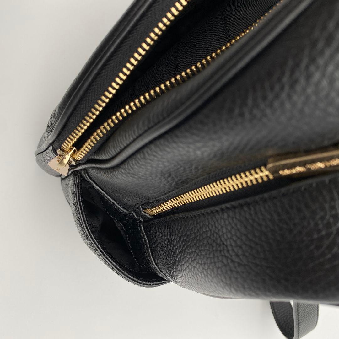 未使用級 マイケルコース アビー リュック バックパック レザー 黒 ロゴ金具