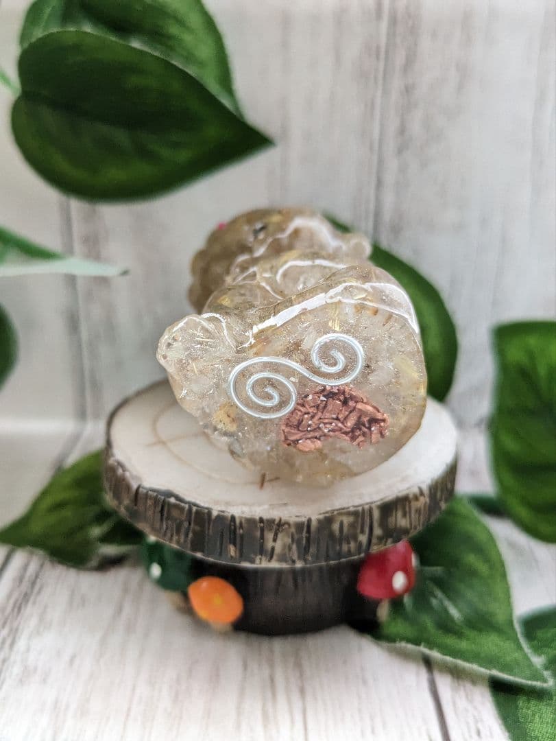 【はるかな】ルチルクォーツのまどろむ仏様形オルゴナイト☆他３点