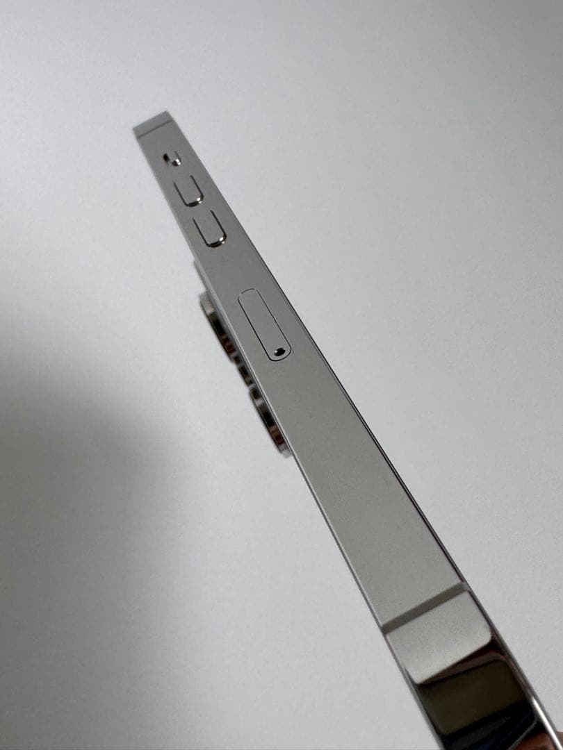 【超美品】Apple iPhone 14 Pro 1TB シルバー 本体