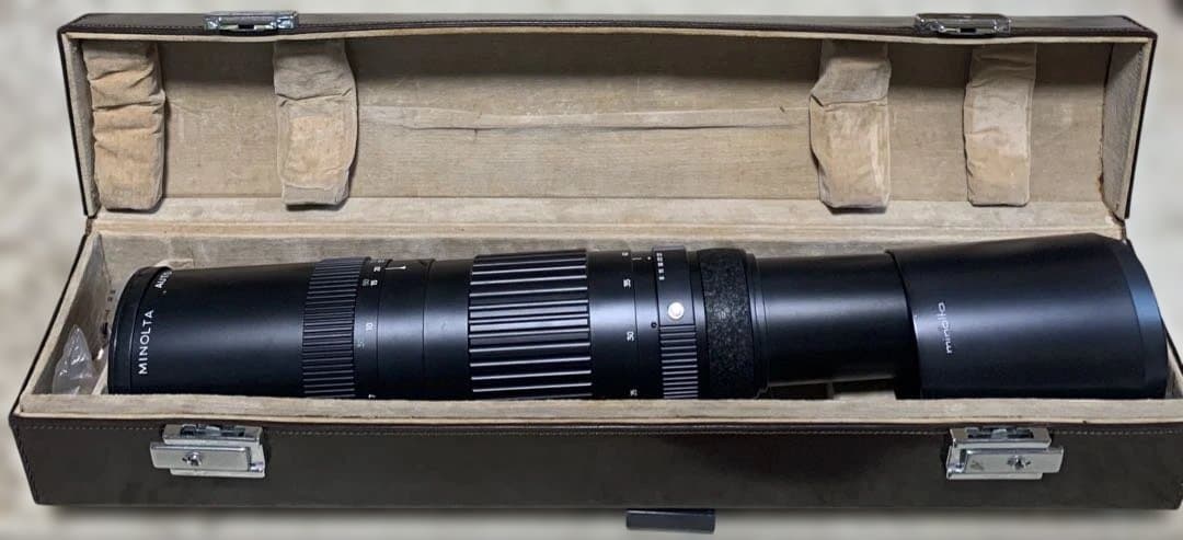 Minolta 70-210mm ズームレンズ（ケース付）