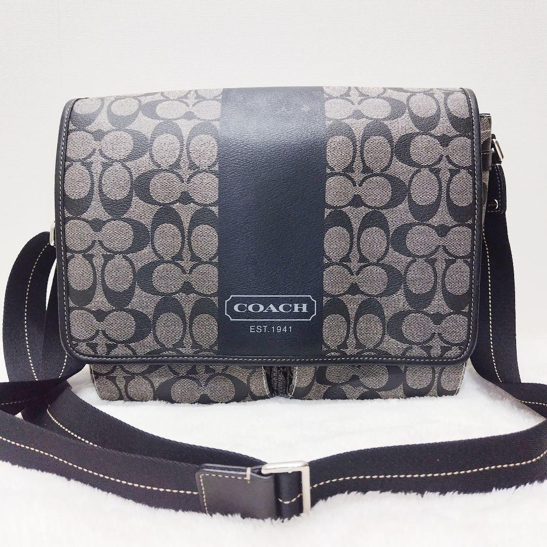 ✨超美品✨コーチ メッセンジャーバッグ シグネチャー PVC