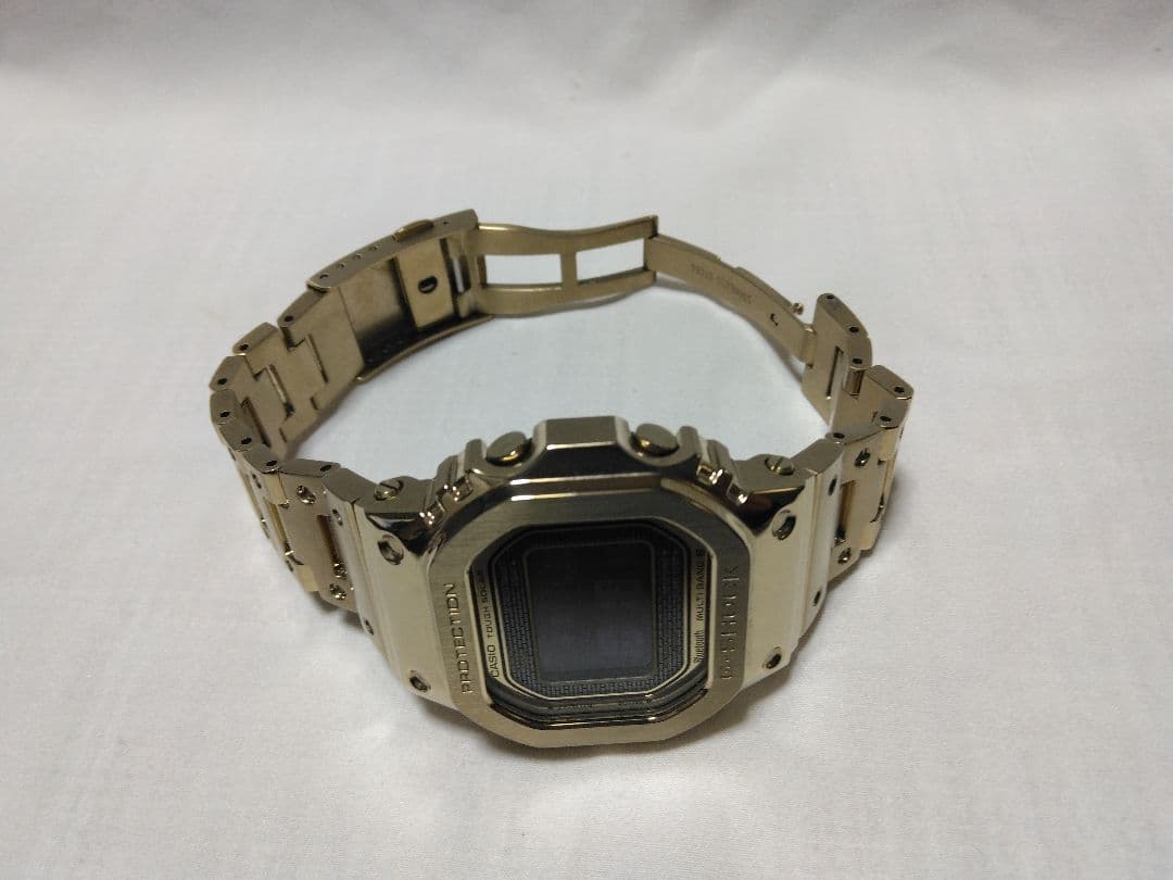 CASIO G-SHOCK GMW-B5000 ゴールド