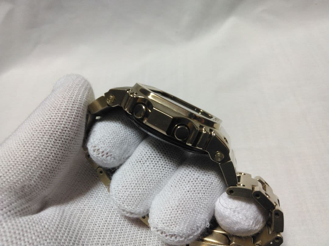 CASIO G-SHOCK GMW-B5000 ゴールド