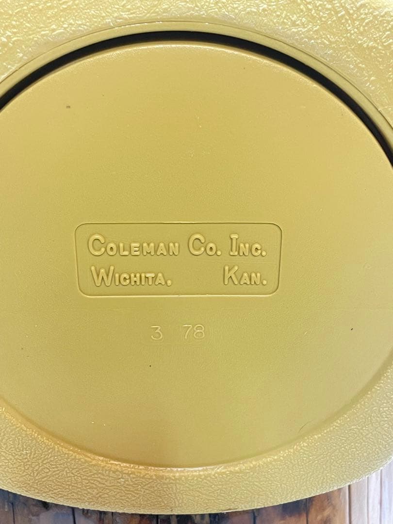 【レア】1978年製Colemanクラムシェルランタンケース丸ハンドル＋ファネル