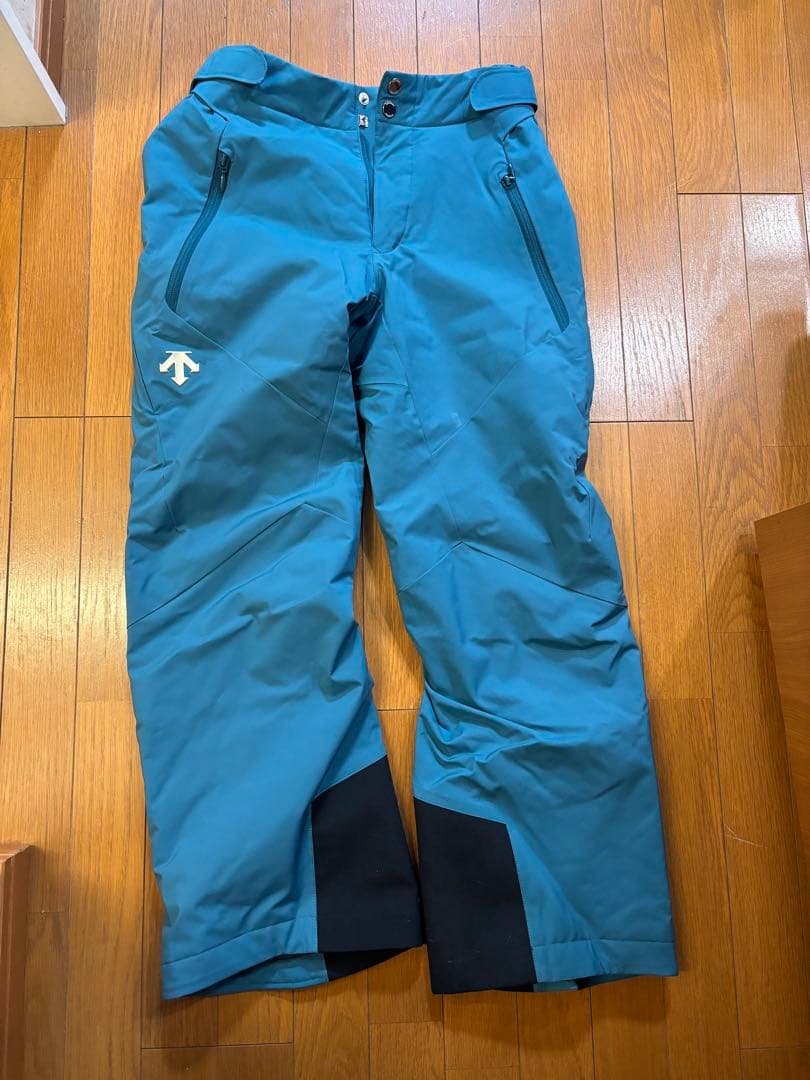 【DESCENTE】スキーウェア Mサイズ