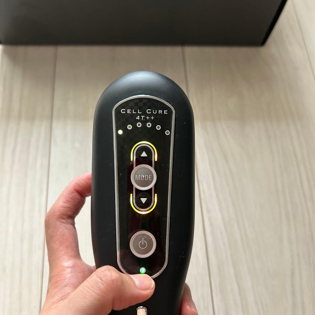 美顔器　セルキュア4t++ ベレガ