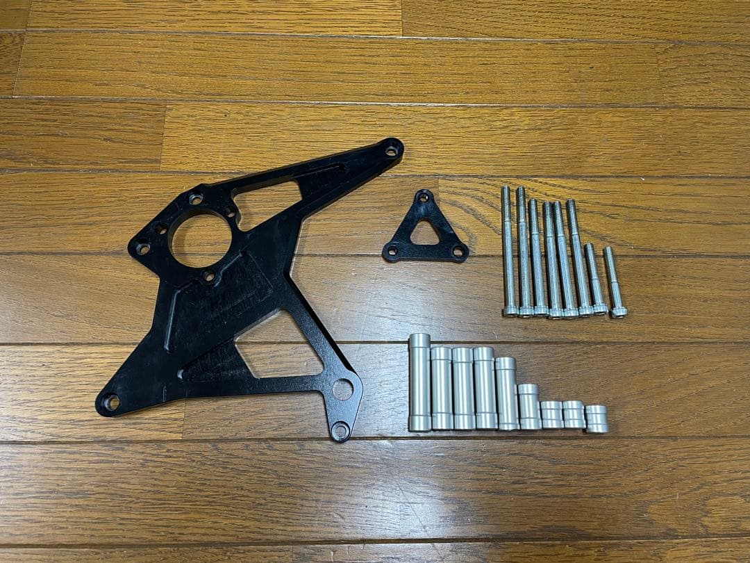 ゼファー1100 スプロケットカバー