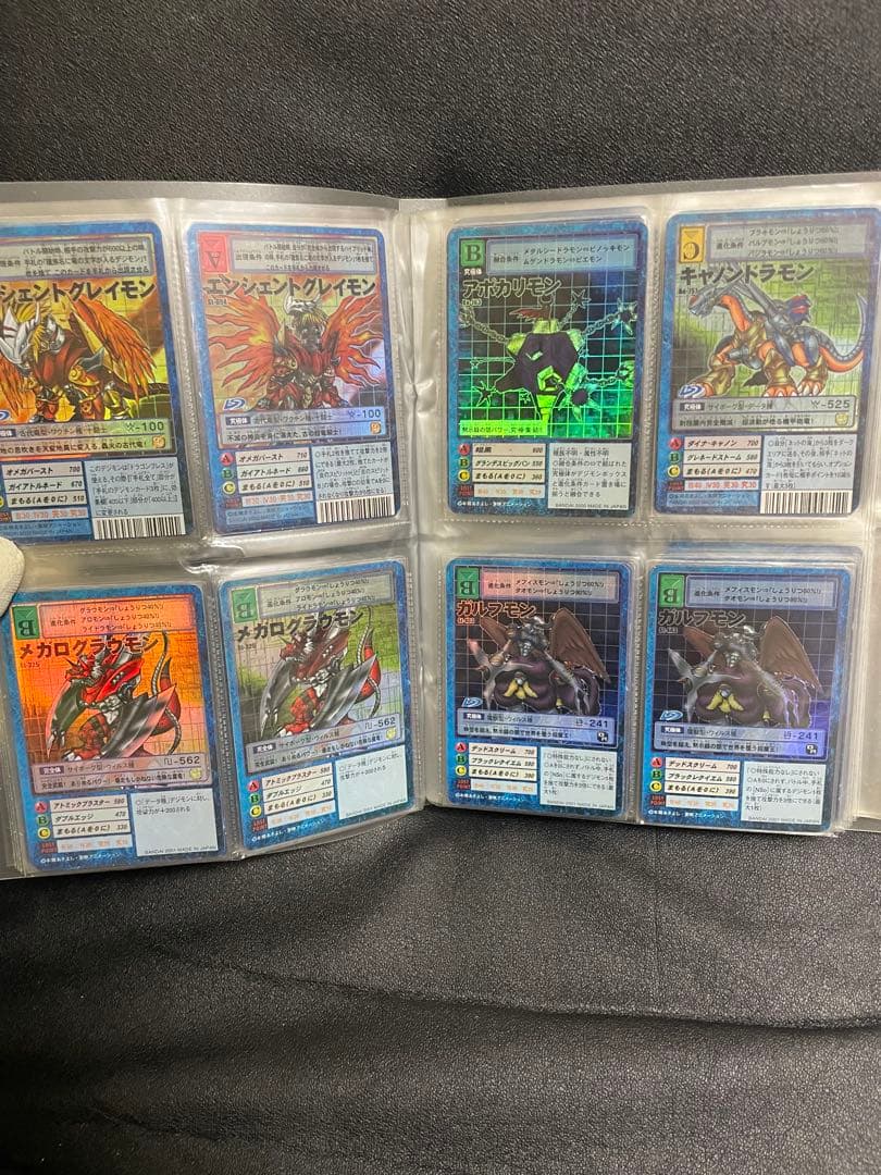 【超豪華】デジモンカードコレクション　ファイル付き　まとめ売り　【キラ122枚】