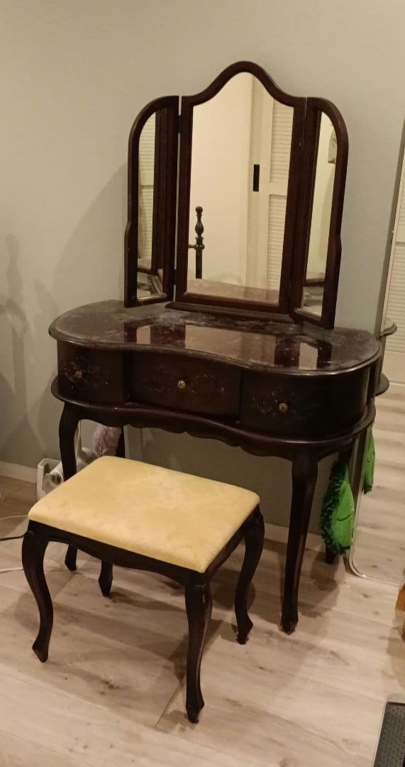 Yuriさま専用。姫系猫足アンティークダークブラウン ドレッサー