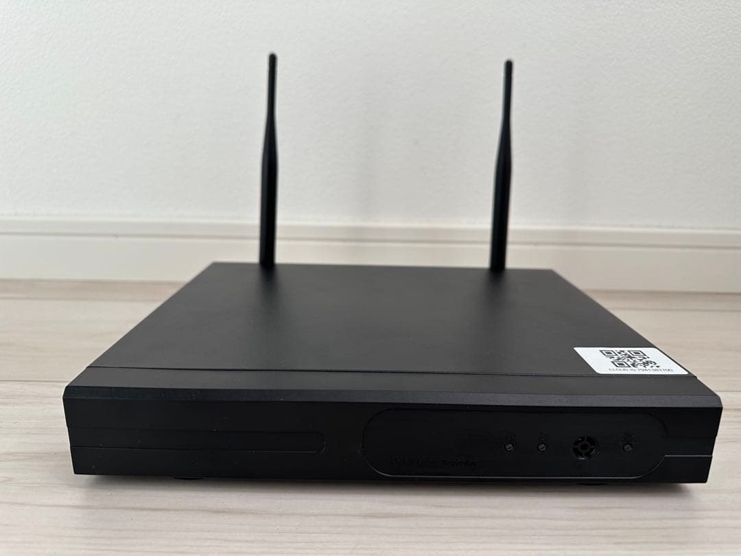 【ほぼ新品】ワイヤレス防犯カメラ 4台＋録画機 動作確認済／2台未開封