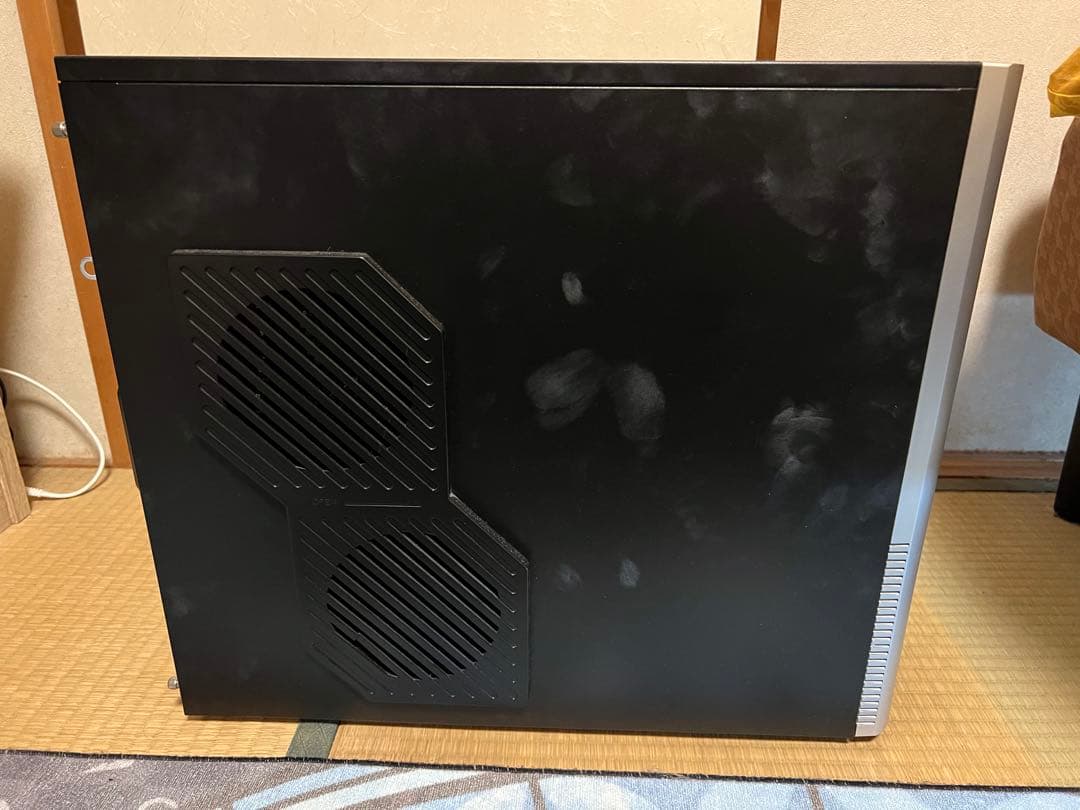 Core i7 デスクトップ PC ※そのまま使用不可！ストレージ、OS未搭載