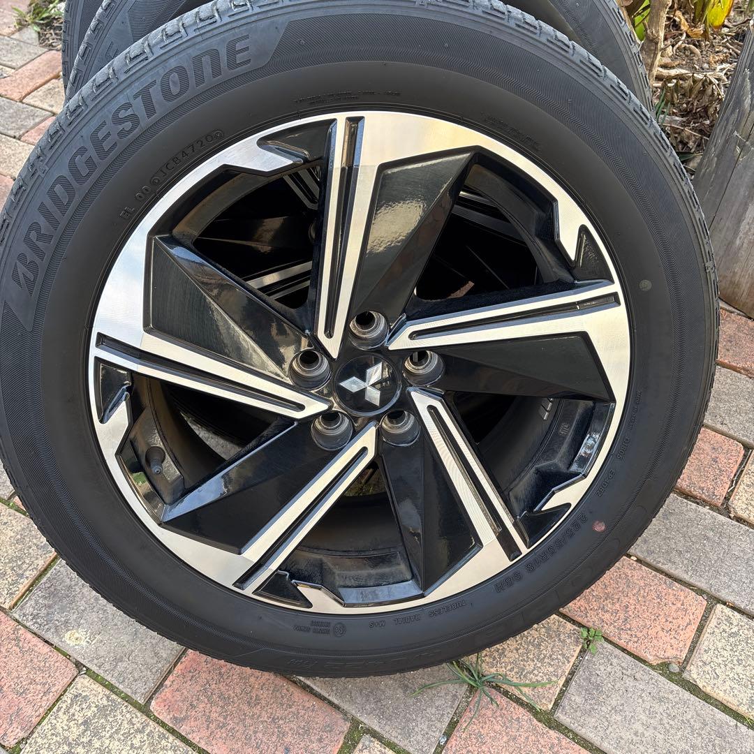 エクリプスクロスPHEV GL3W 純正18インチ ホイールセット