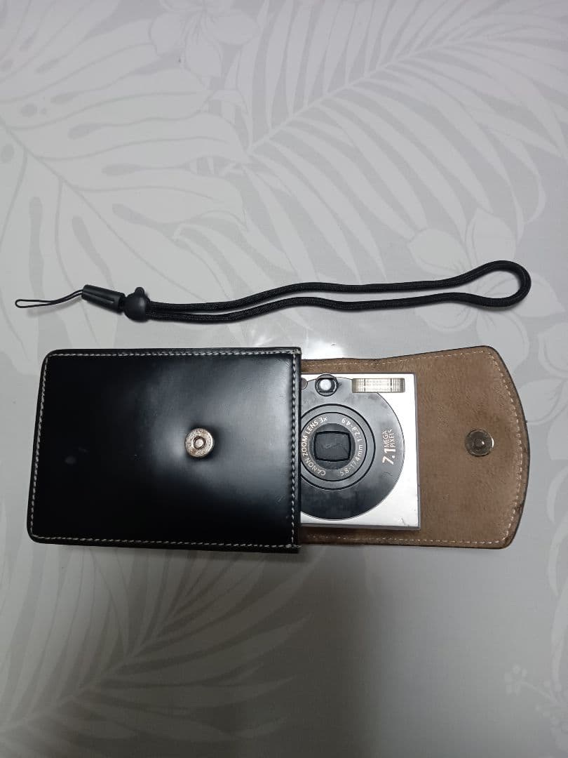 Canon IXY Digital 7.1メガピクセル コンパクトカメラ