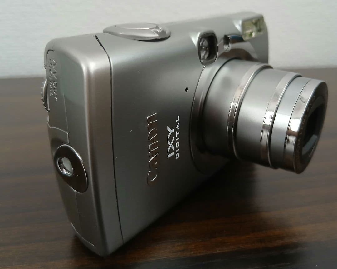 Canonキャノン IXYDIGITAL 800 IS