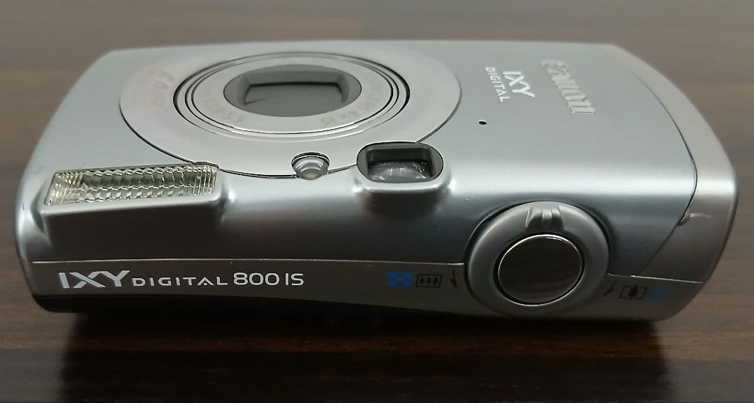 Canonキャノン IXYDIGITAL 800 IS