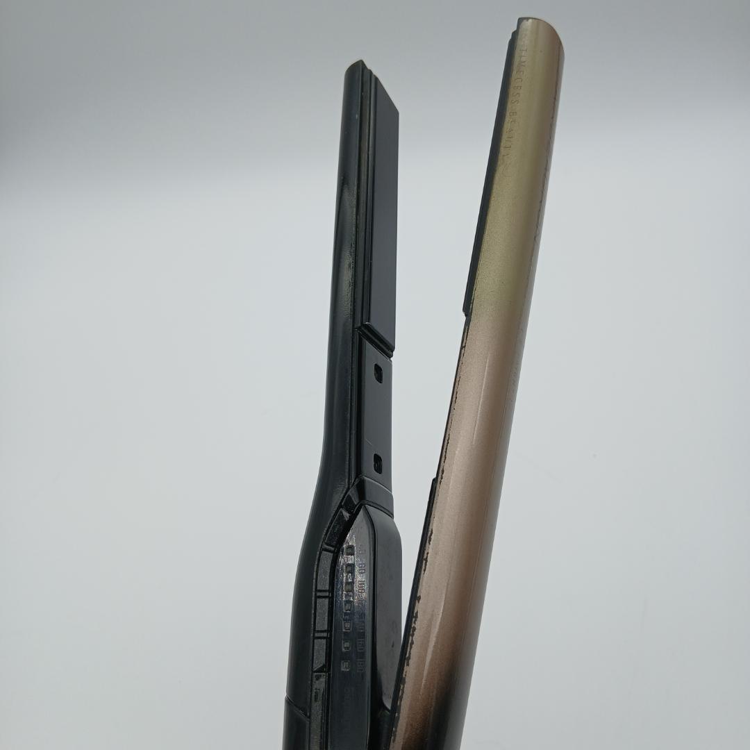 ヘアビューロン 4D Plus ストレートアイロンHAIRBEAURON