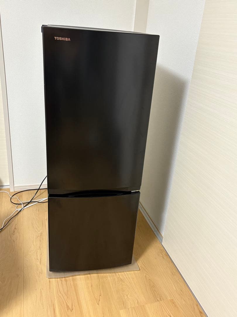 牛*ん様 a*1様 TOSHIBA ブラック 冷蔵庫 上下二段式