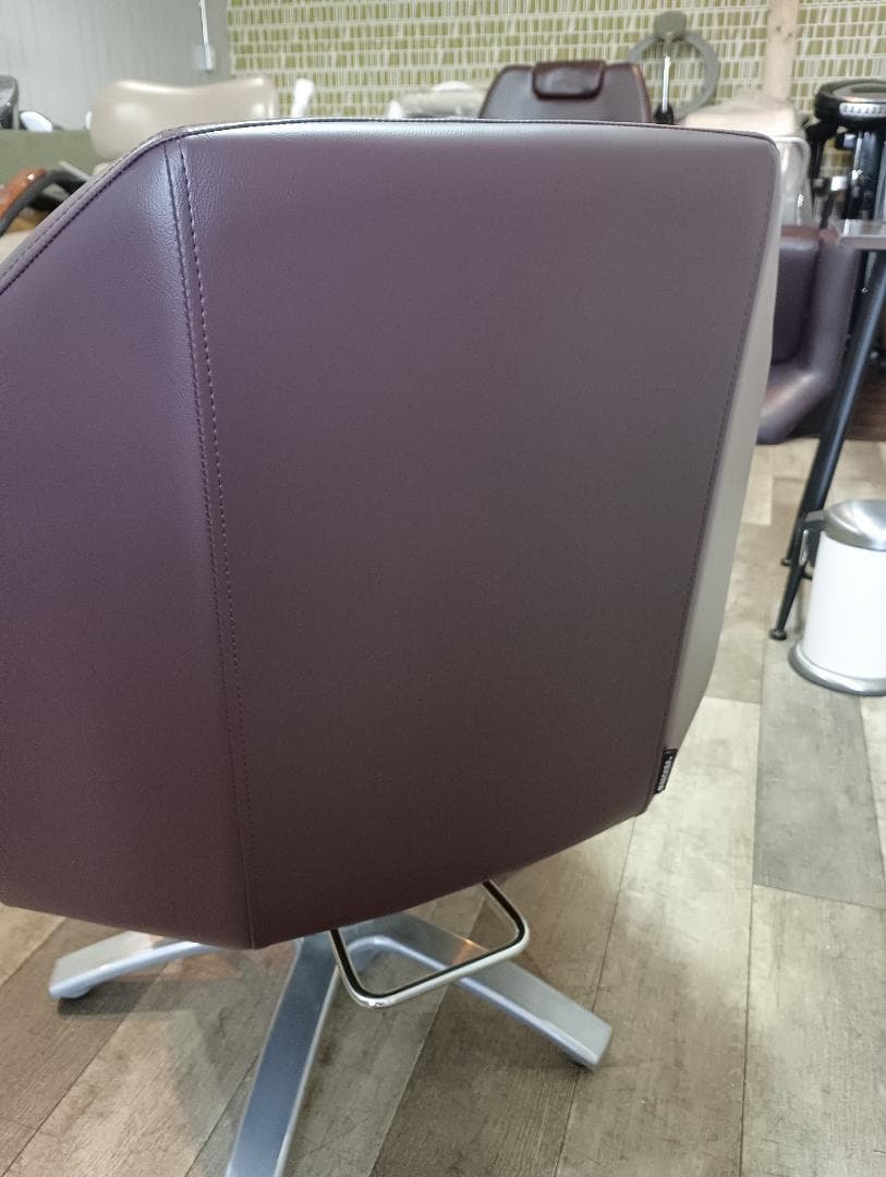 タカラベルモントスタイリングチェア