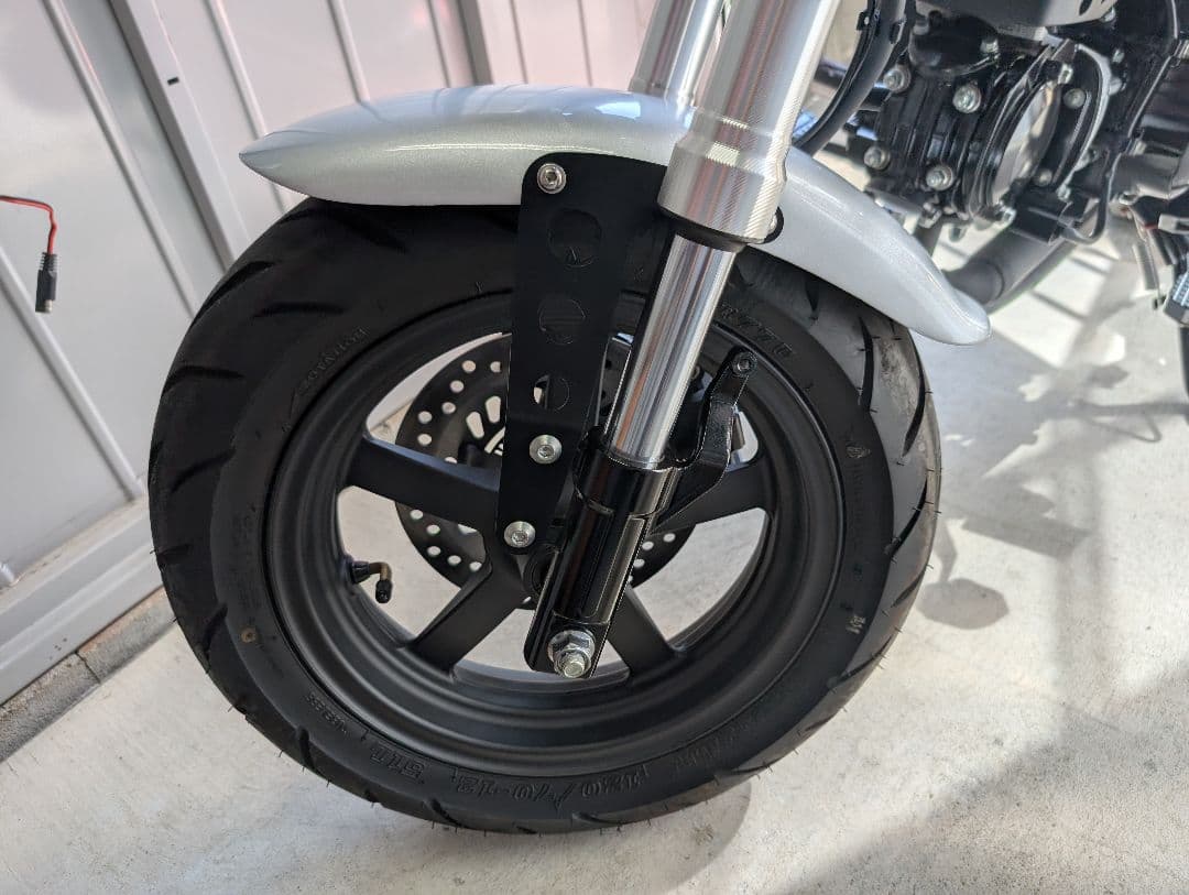 ダックス125 ディアブロフロントフェンダー中古美品