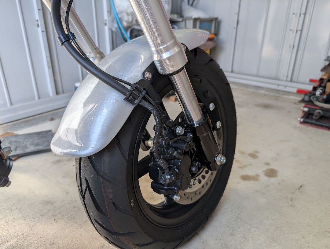 ダックス125 ディアブロフロントフェンダー中古美品