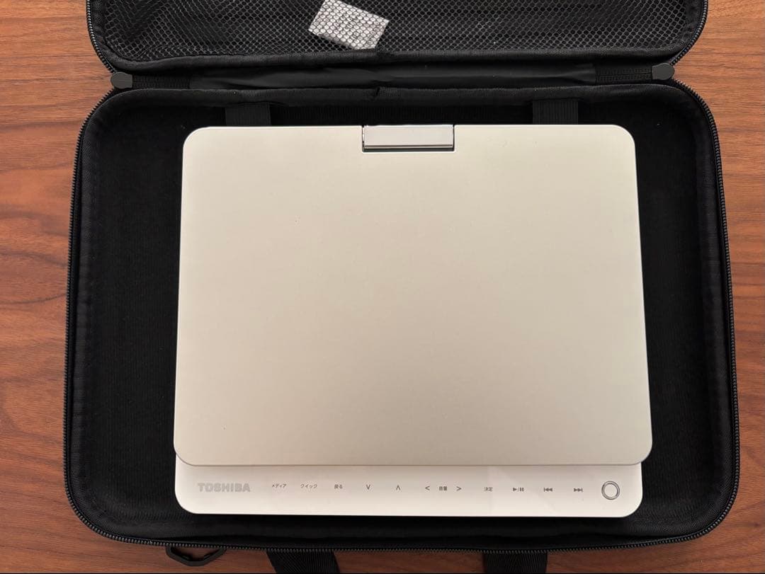 TOSHIBA SD-BP900S ポータブルブルーレイプレーヤー美品バック付き