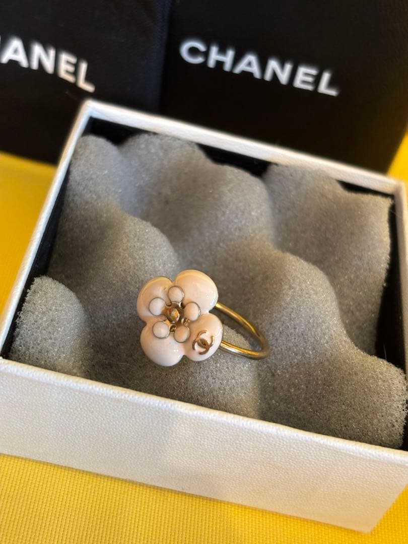 CHANEL フラワーリング ピンク