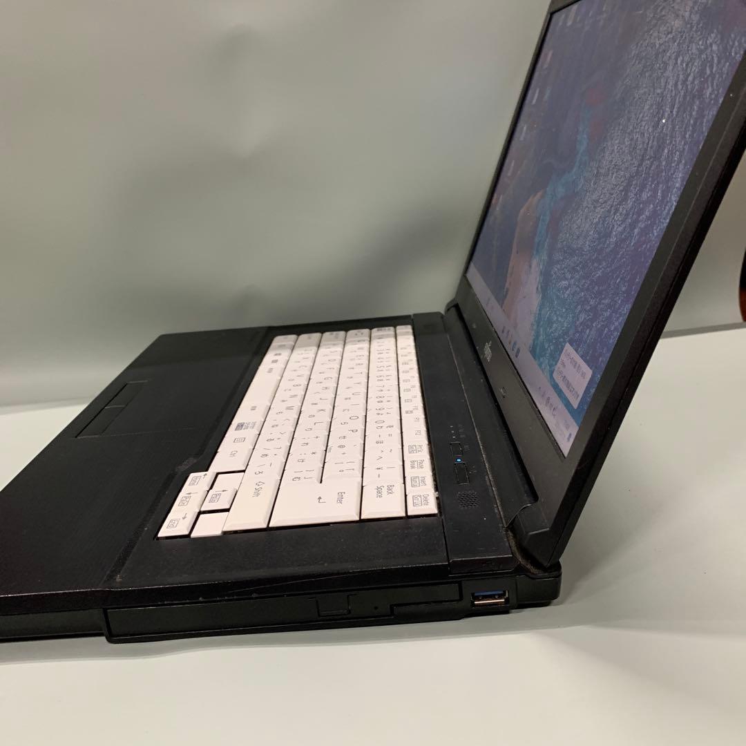 富士通　DVD 爆速SSD Windows11 ノートパソコン美品