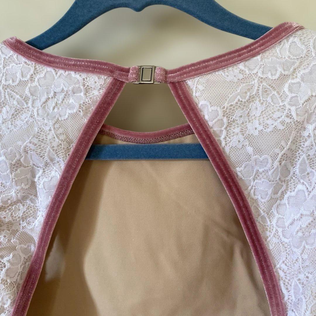 ［新品］eleve花柄レオタード Mサイズ