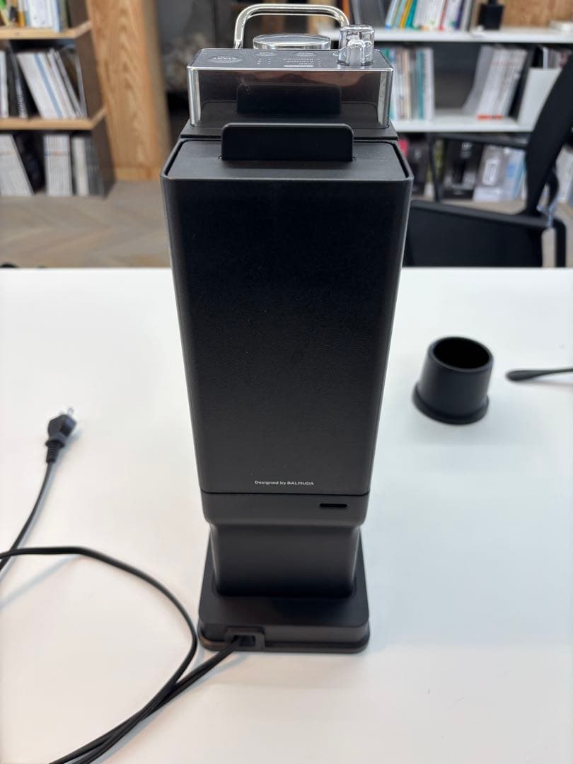 ドリップコーヒーメーカー ブラック