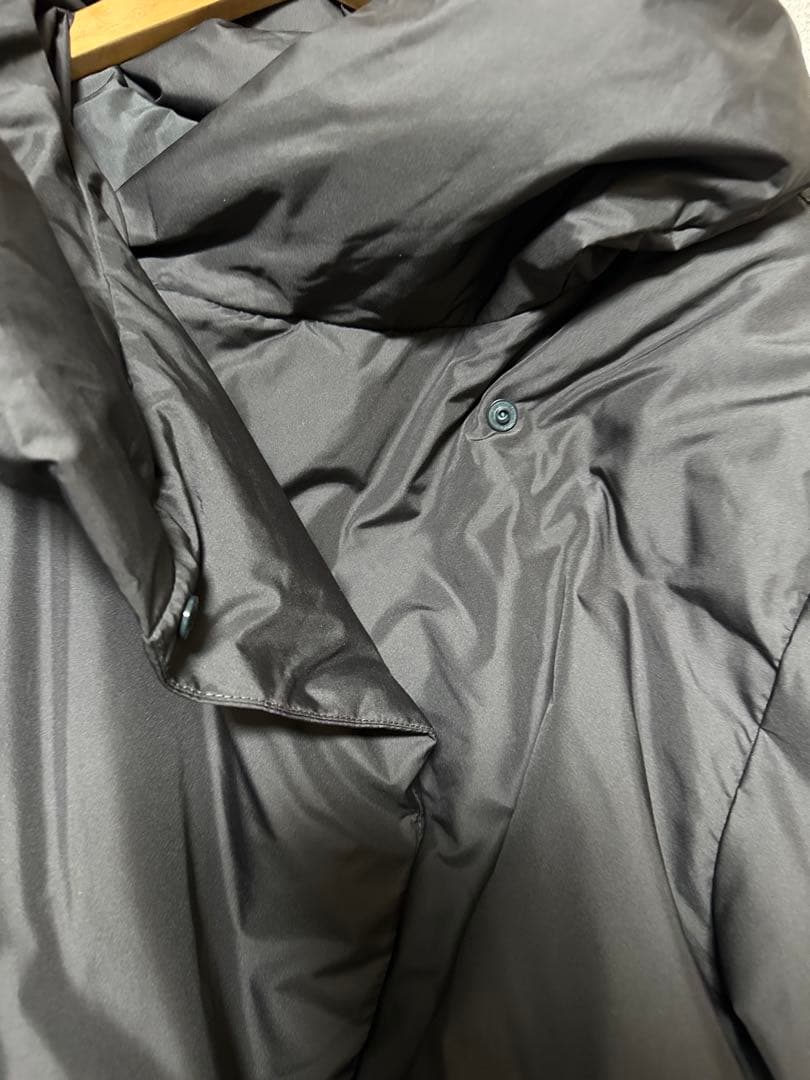 新品mizuiro ind フード付きショートダウンジャケット　ダークグレー