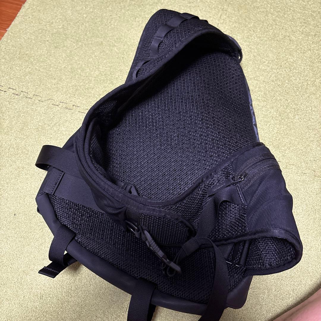 Oakley メッセンジャーバッグ ブラック